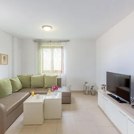 Guest house Mike Malinska